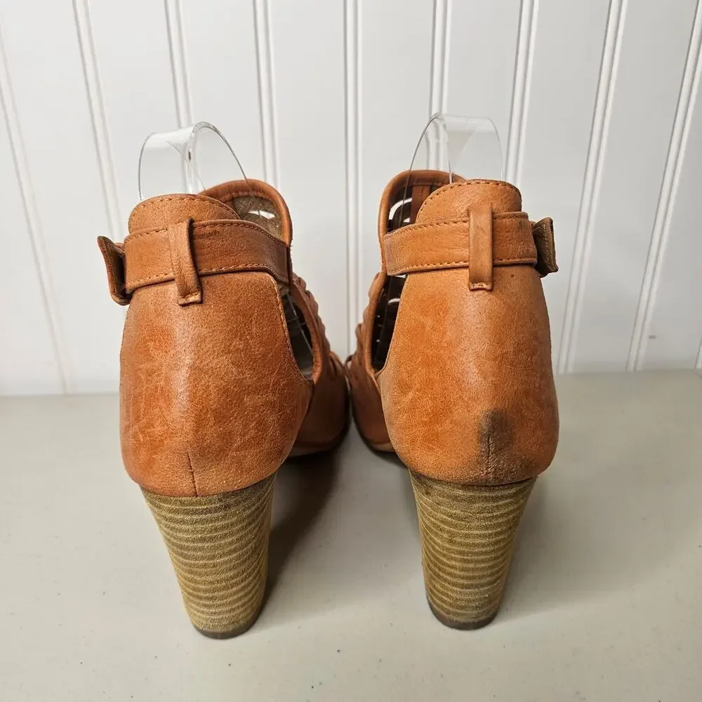 Charles by Charles David Women's Strappy Chunky Leather Sandals Size 8.5 Boho